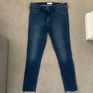Abercrombie & Fitch High Rise “The Jean Legging”